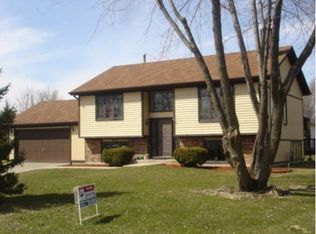 9132 8th Ave, Pleasant Prairie, WI 53158