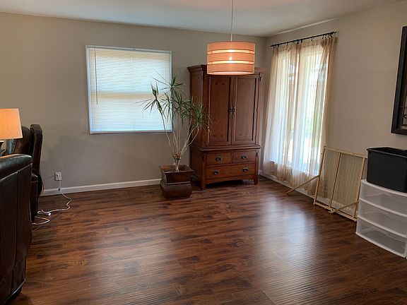 5th image of 903 Melrose Dr