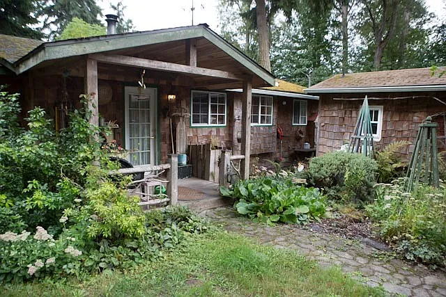 2751 River Rd photo 1