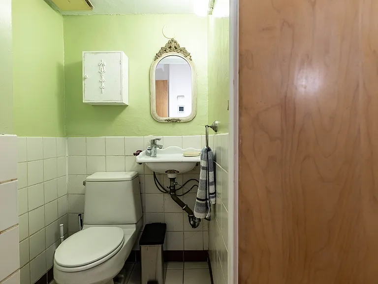 50 E 1st St #2 — Photo 12