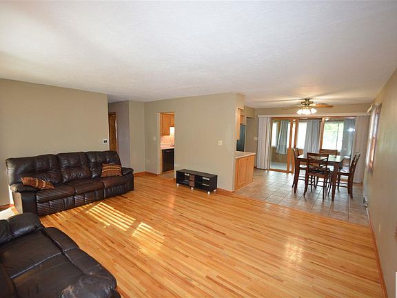 2nd image of 3008 Grandview Blvd