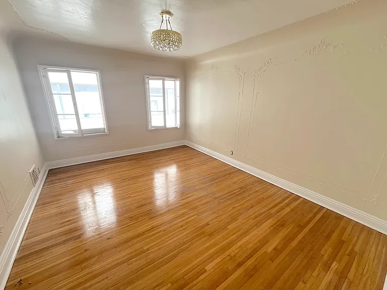 223 S Gale Dr #1/2 — Photo 28