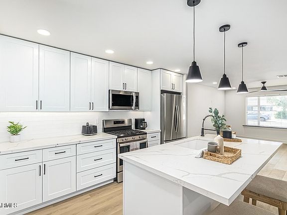 2nd image of 500 E HERMOSA Drive