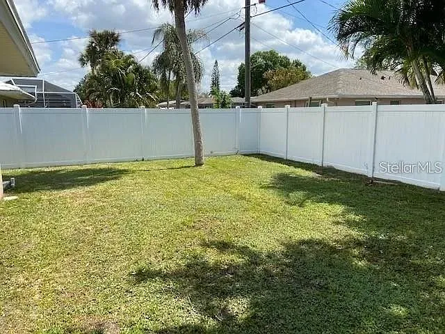 3654 Pin Oaks St — Photo 12