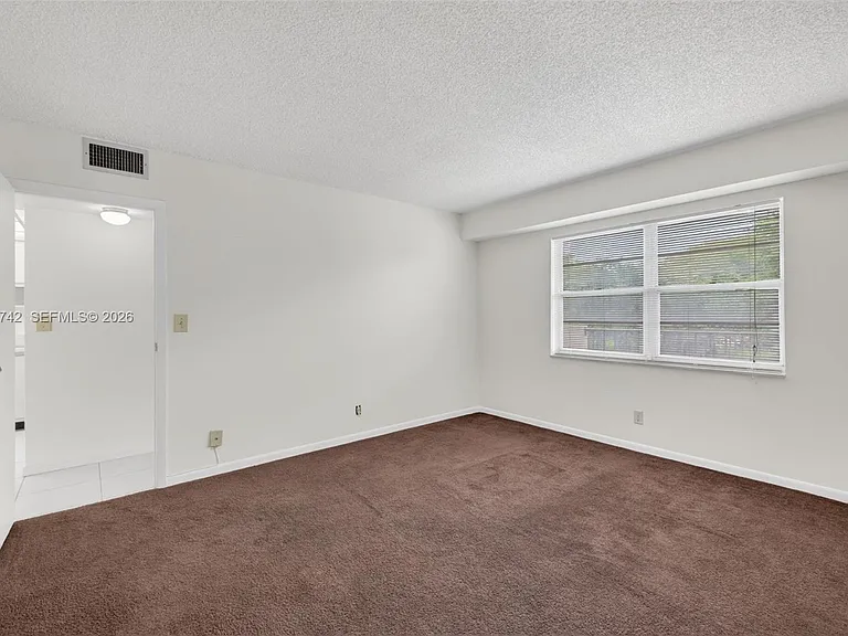 3100 W Rolling Hills Cir #303 — Photo 27