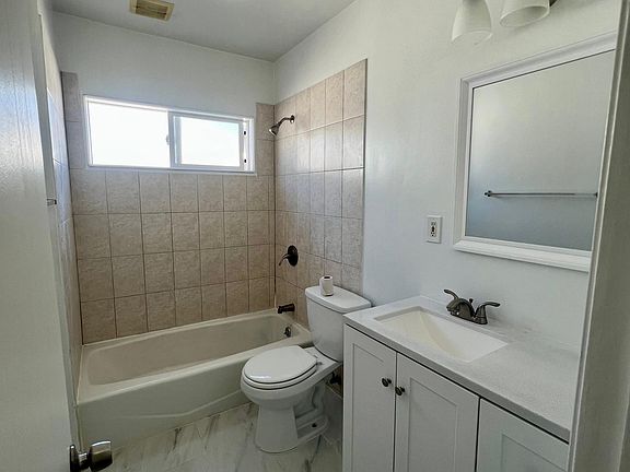 4th image of 16112 Van Ness Ave APT 7