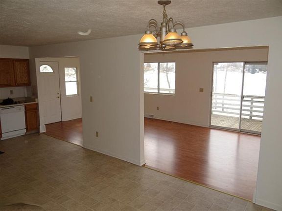 5th image of 4908 Abraham Dr NE