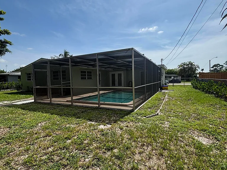9109 Bamboo Dr — Photo 10