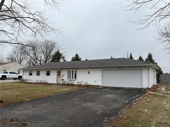 914 Sprague Rd, Hoopeston, IL 60942