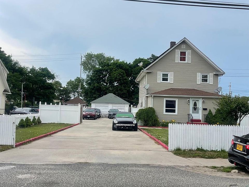 2nd image of 10 1st Avenue