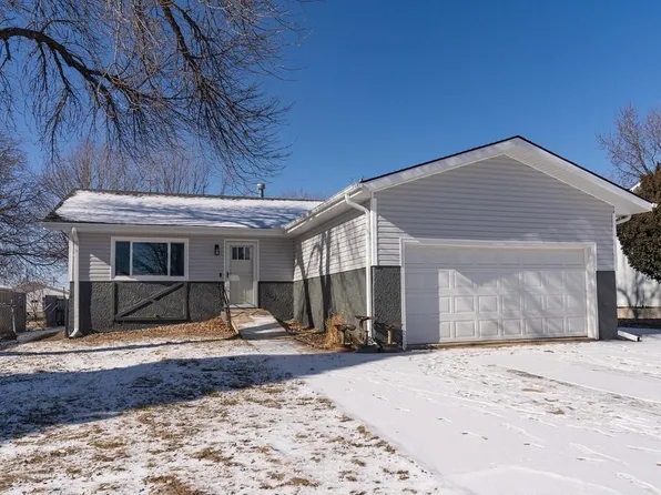 1104 12th Ave, Kearney, NE 68845