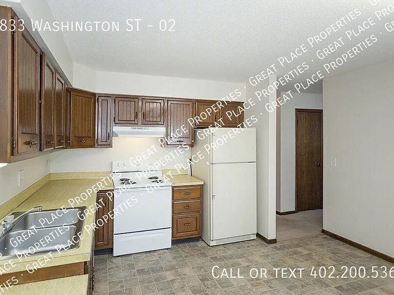 1833 Washington St #2 — Photo 6