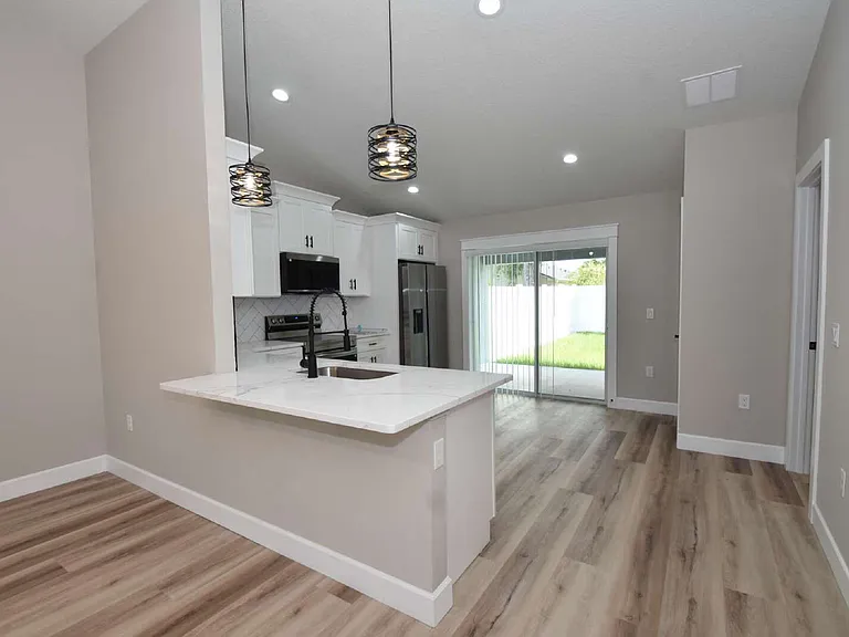 55 Louisiana Dr #B — Photo 14