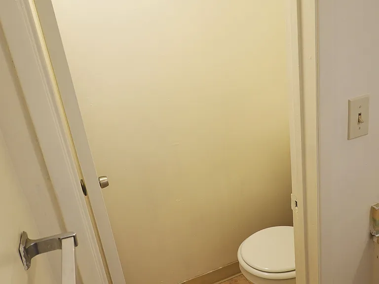 Master Bedroom Bathroom