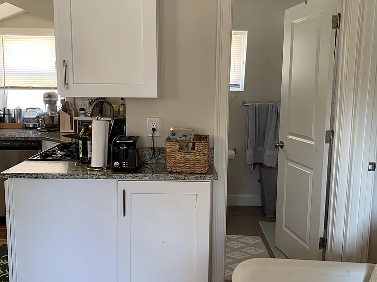 11 Greenville St #2 — Photo 16