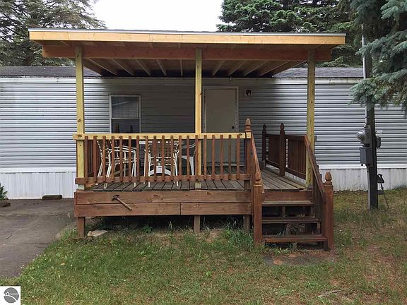 3rd image of 6376 W Fairlane Dr
