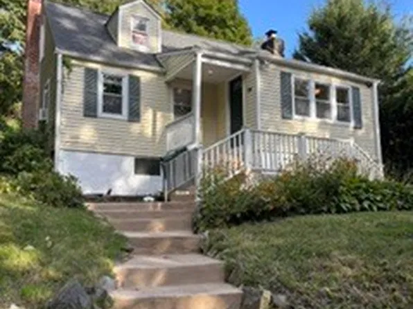 74 Lakeview Trail, Southbury, CT 06488