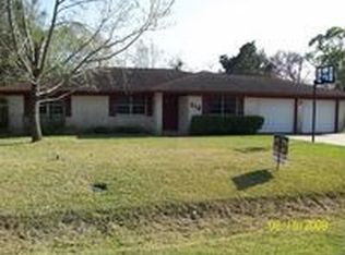 516 Dwyer St, Angleton, TX 77515