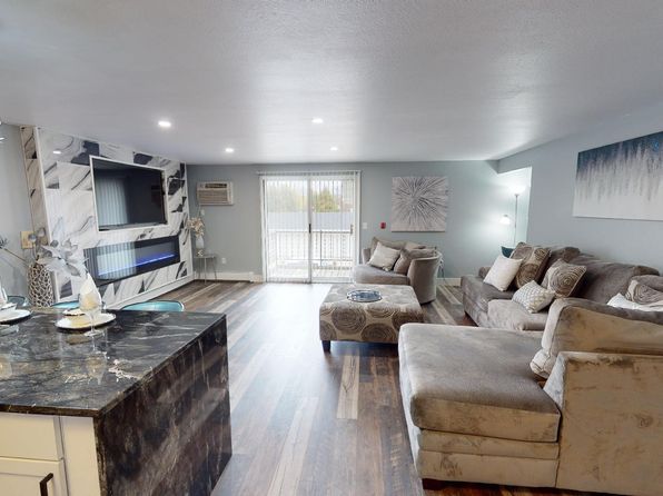 610 N Kensington Dr #8