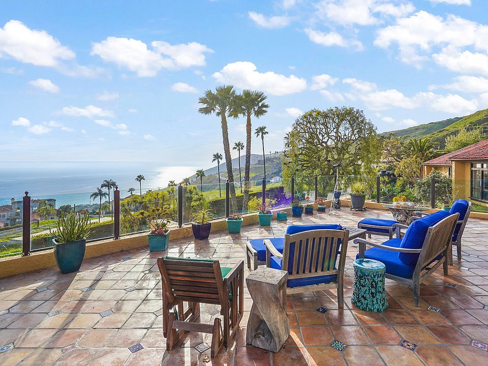 Ocean Views Galore... Endless Vistas of Sea & Sky & World Class Magnificent Sunsets
