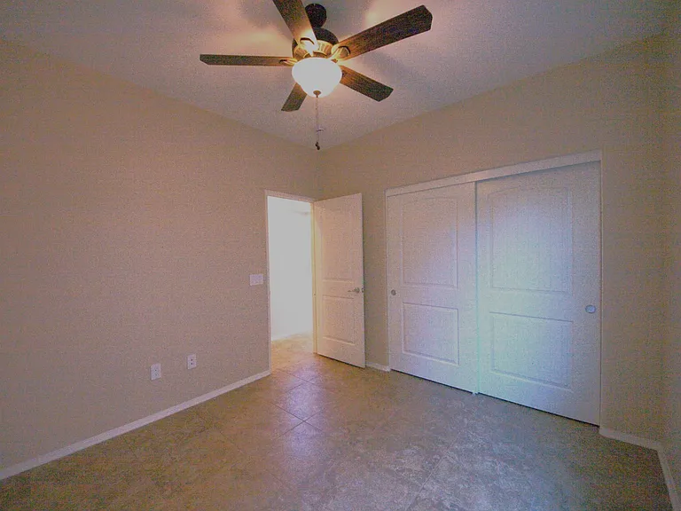 19122 Graham Ln — Photo 55