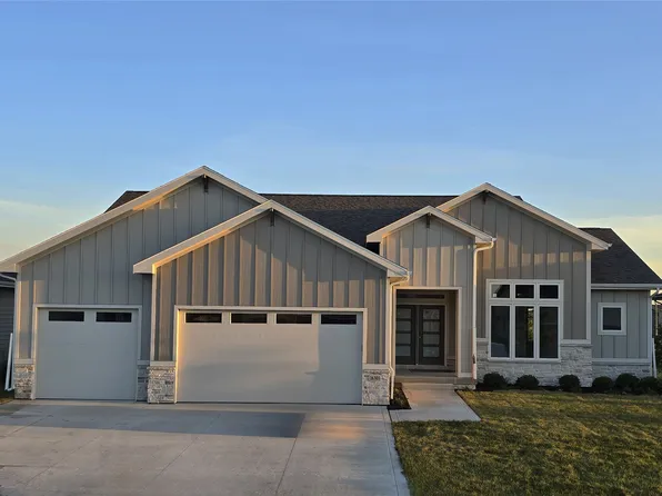 16301 Goodman Dr, Urbandale, IA 50323