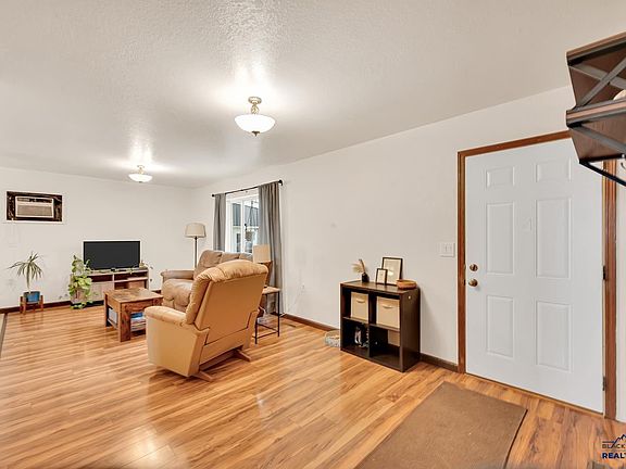 4th image of 14814 Radar Hill Rd