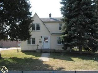 28605 Krauter St, Garden City, MI 48135