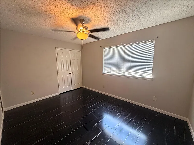 342 Arbor Ct — Photo 17