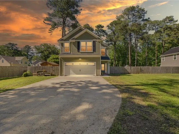 1002 Midway Dr, Chesapeake, VA 23322