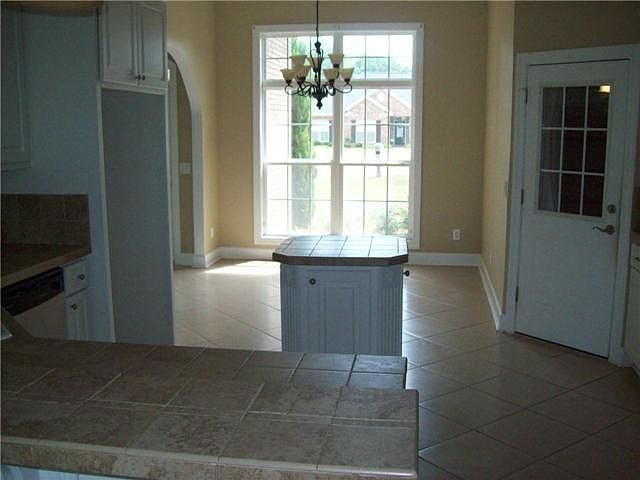 2nd image of 125 Terraceview Ln