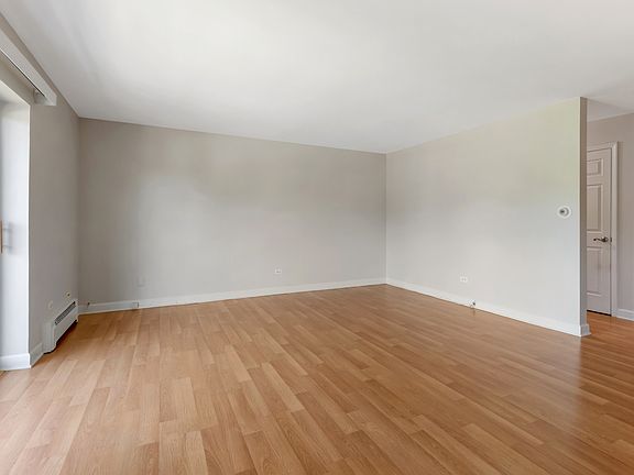 4th image of 2423 N Kennicott Dr Unit 3A