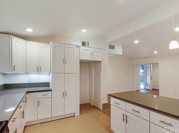 5th image of 1456 W La Deney Dr