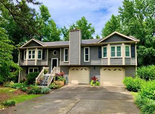 1268 Gate Post Ln, Lawrenceville, GA 30044