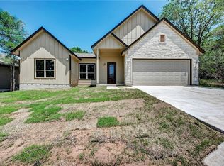 204 Lamaloa Ln, Bastrop, TX 78602