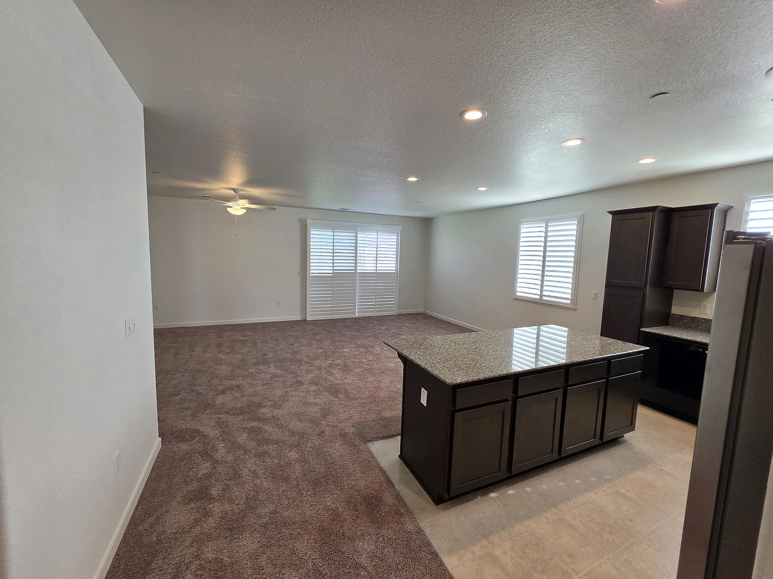 4 bed, 1750 sqft, $2,700 — Photo 4