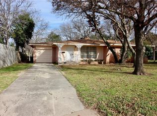 6708 Hemsell Pl, Fort Worth, TX 76116