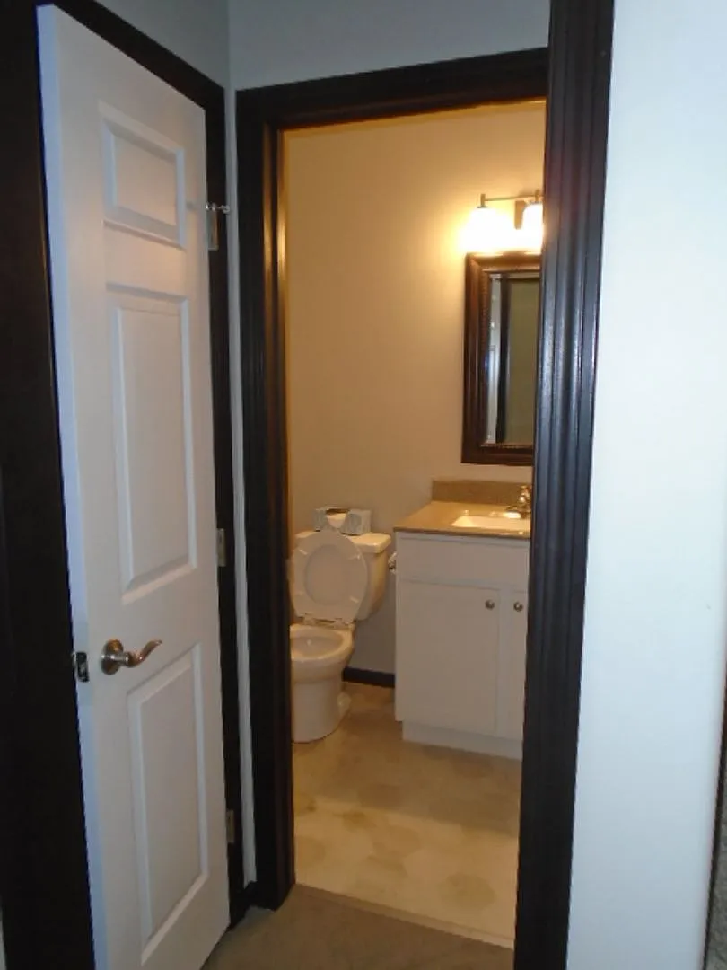 1421 Paddington Cir, Manhattan KS — Photo 3