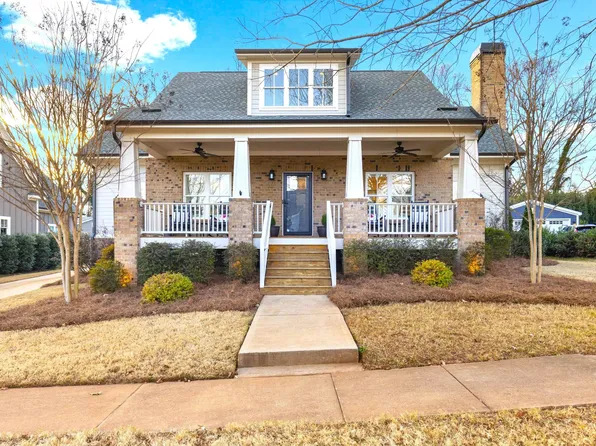 212 Halifax Ct, Spartanburg, SC 29302