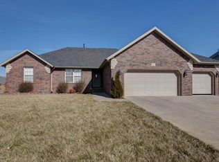 1257 E Headley St, Springfield, MO 65803