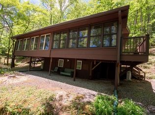 394 Lake Charles Rd, Franklin, NC 28734