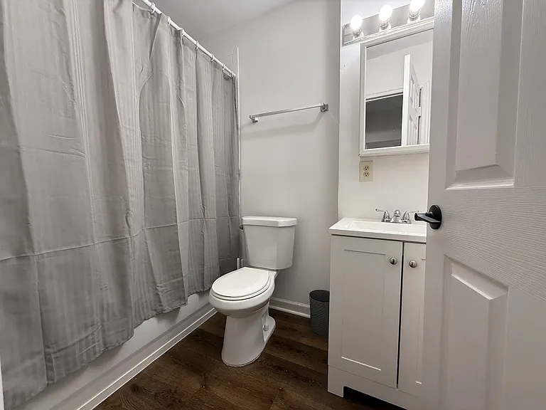 110 Hamburg St — Photo 12
