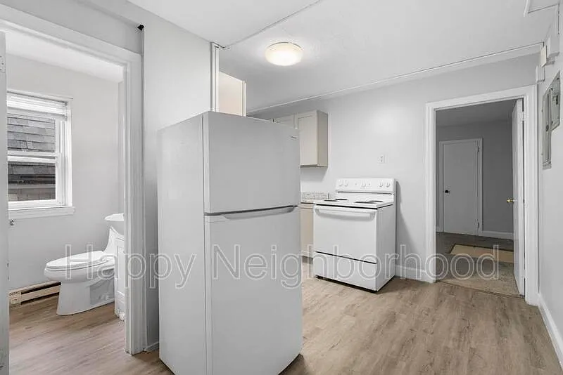 1 bed, 1.0 bath, 600 sqft, $1,200 — Photo 3