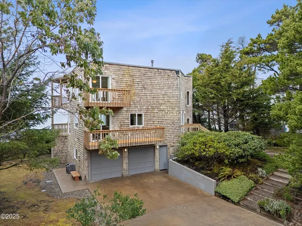 4445 Jack Pine Ave, Depoe Bay, OR 97341