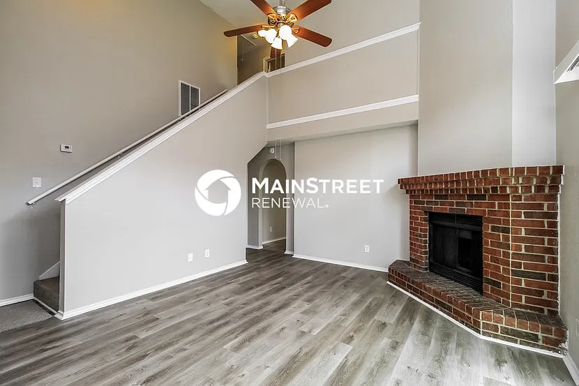 6856 Driffield Circle E — Photo 3
