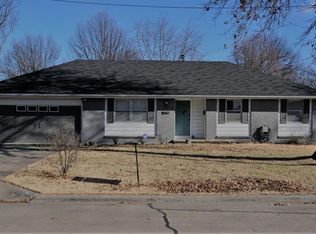 2536 S McCann Ave, Springfield, MO 65804