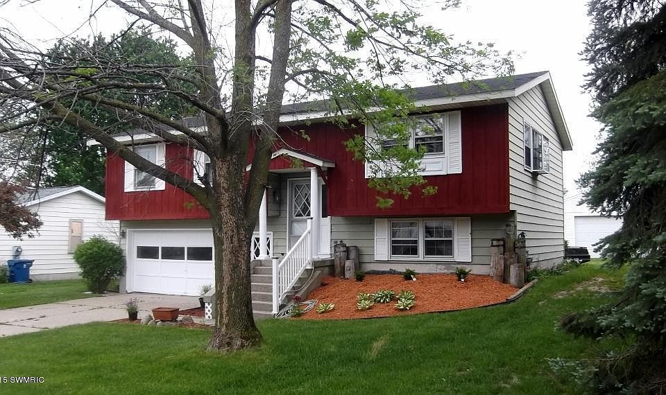1st image of 284 Homer Ln