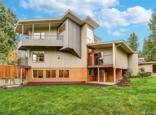 9529 Sand Point Way NE, Seattle, WA 98115
