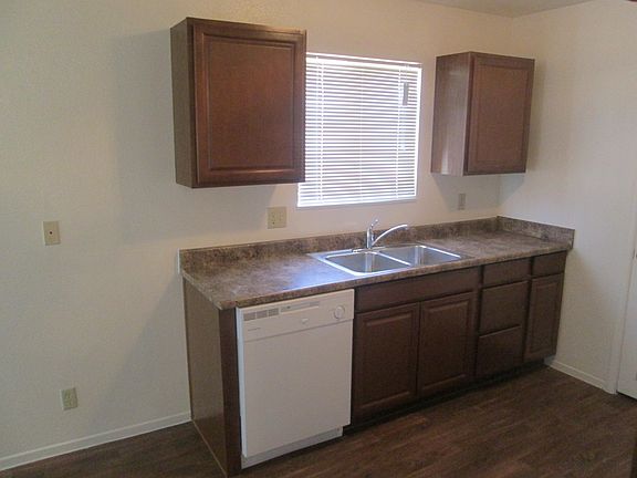 New Cabinets & Counter Tops