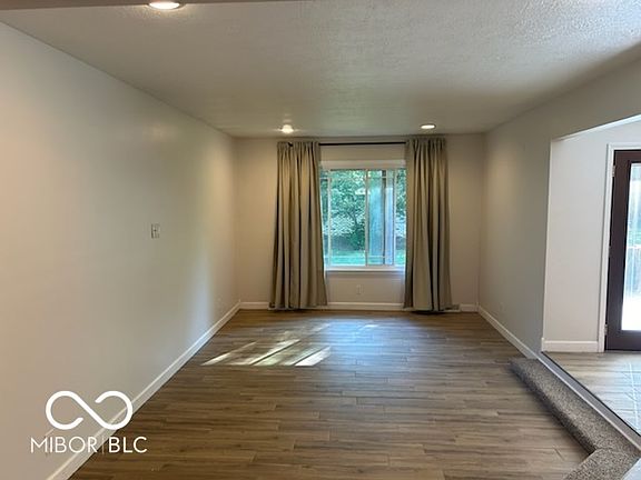 4th image of 1057 S Oden Dr